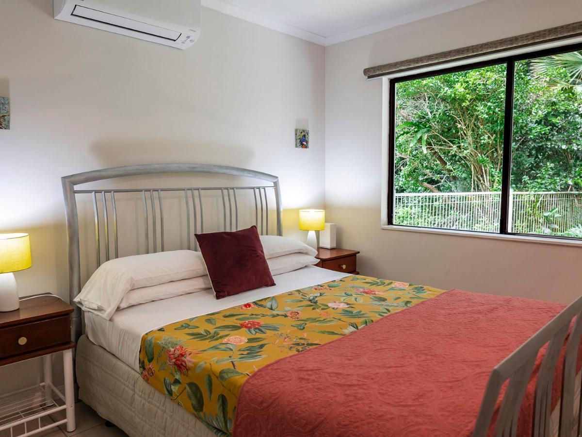 Holiday home Honeybee House *
